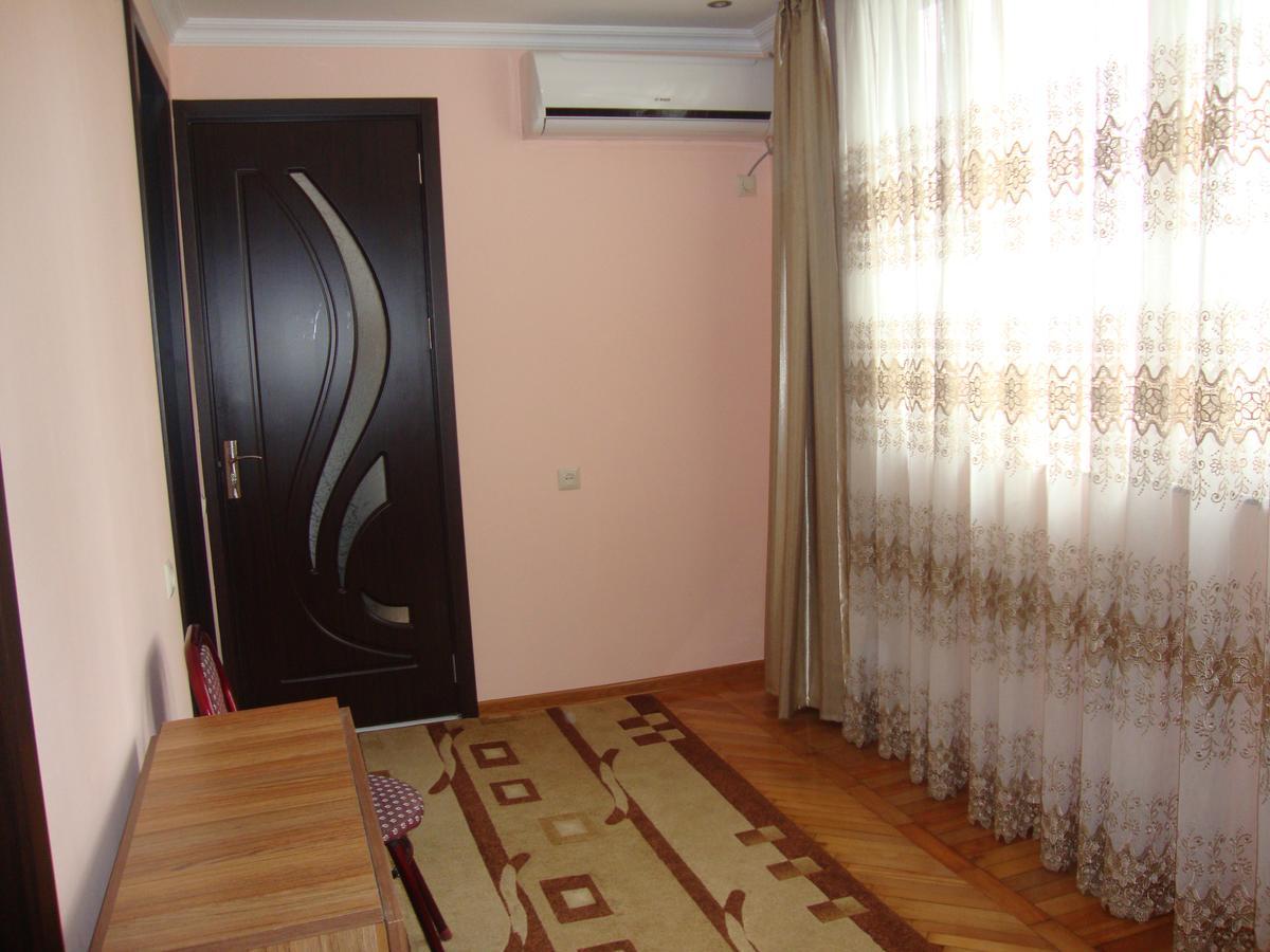 Madona'S House Daire Batum Dış mekan fotoğraf
